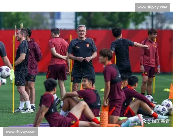 国足选帅困局：外教难入眼，土帅迎转机？